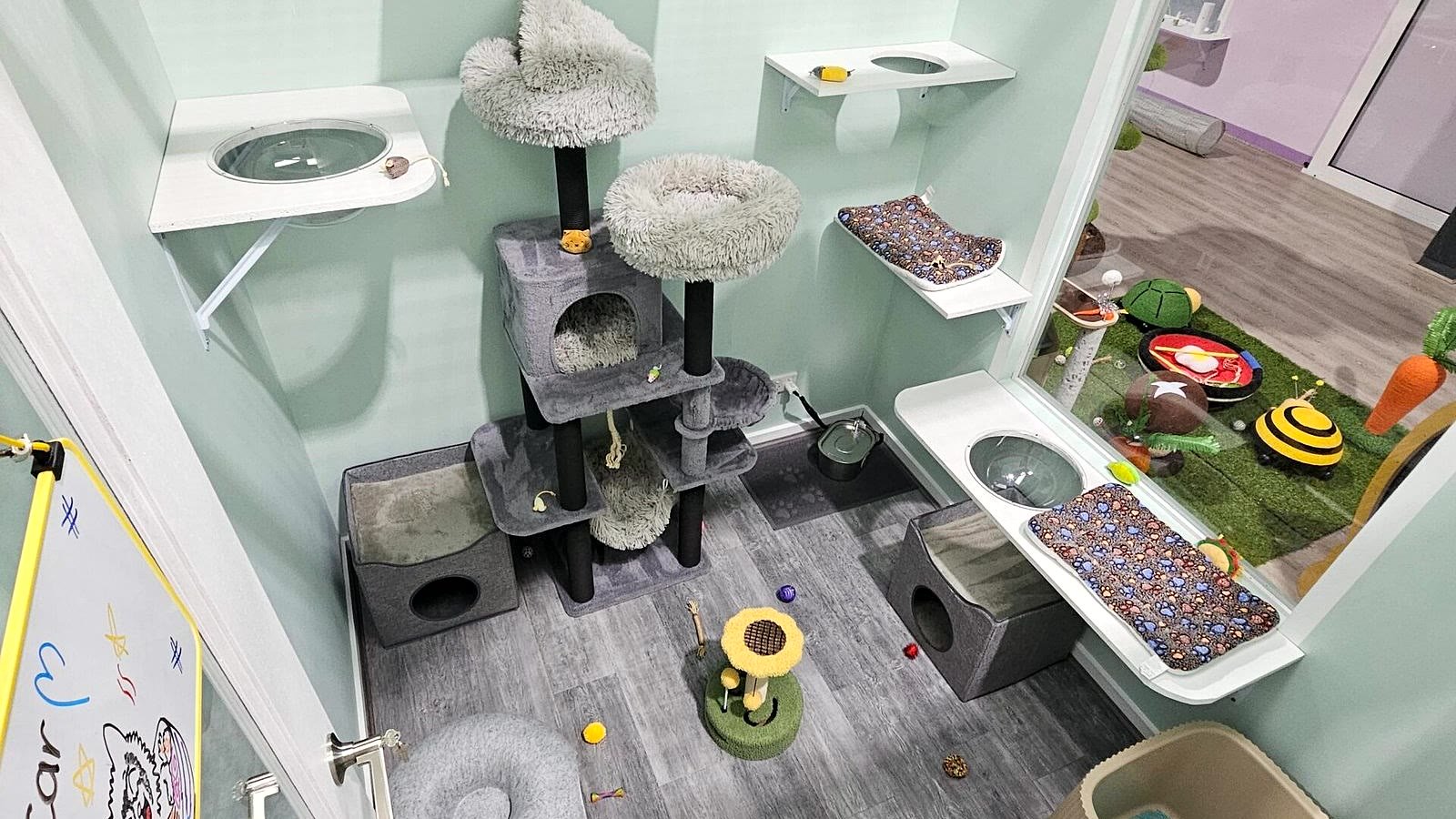 Executive Suite cat tree detail at Neko Cat Hotel